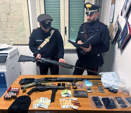 Colpo all’Atm con l’escavatore, 4 arresti nel Nuorese