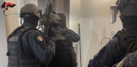 Traffico di droga, armi ed estorsione: 19 misure cautelari ad Aprilia