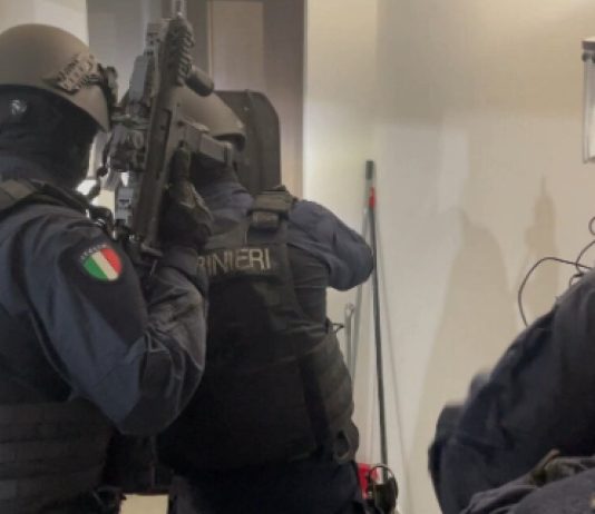 Traffico di droga, armi ed estorsione: 19 misure cautelari ad Aprilia