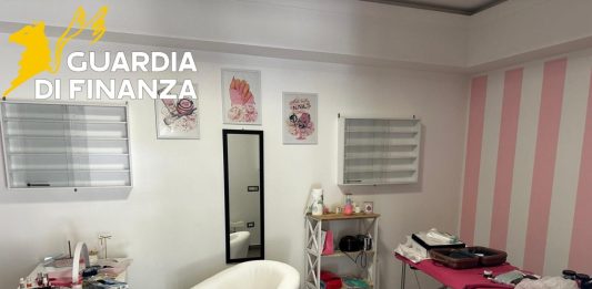 Scoperti due ambulatori abusivi di medicina estetica a Crotone, due denunce
