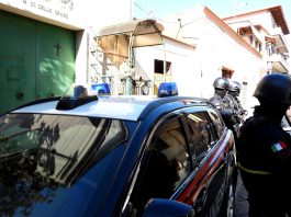 Blitz antidroga a Napoli, 14 arresti contro clan Di Lauro e criminalità albanese
