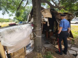 Roma, sgomberato un accampamento abusivo a Cinecittà