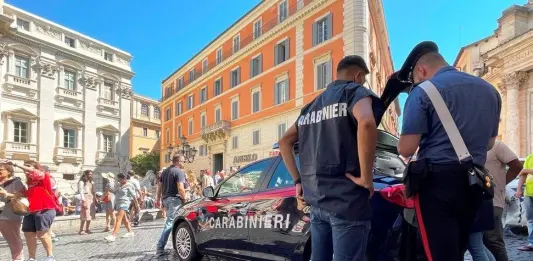 Giro di vite contro i furti nel centro storico a Roma, 3 arresti e 3 denunce