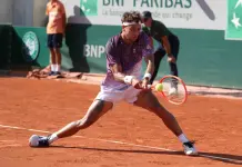 Roland Garros, Cobolli batte Wu e vola al terzo turno. In campo Sinner