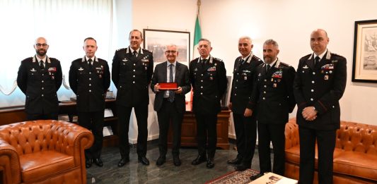 Catanzaro, il Prefetto Castrese De Rosa saluta i Carabinieri: “Grazie per i successi raggiunti”