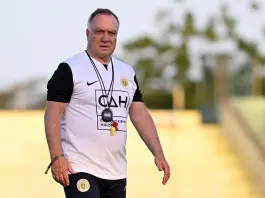 Rutten resigns as Curaçao coach a month before the World Cup, Advocaat nears return