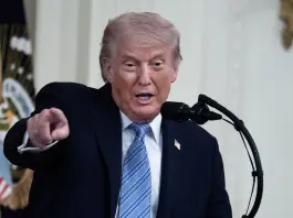 Trump ben oltre la crisi di nervi, le elezioni diventano un rischio?