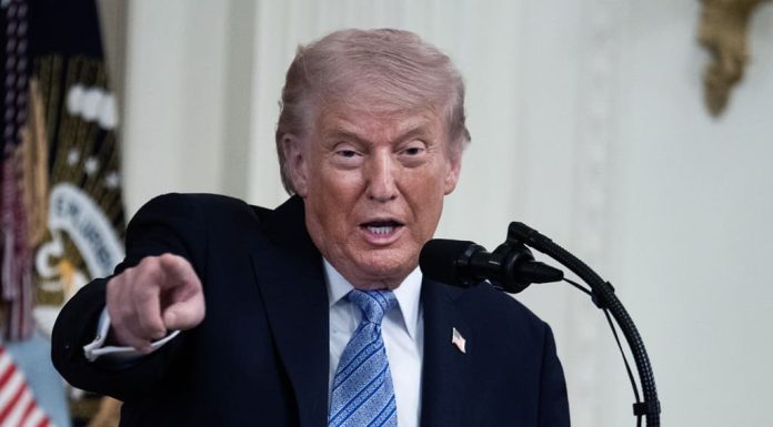 Trump ben oltre la crisi di nervi, le elezioni diventano un rischio?