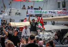 Flotilla, al via le procedure di espulsione da Israele degli attivisti fermati. Carotenuto e Mantovano atterrati a Fiumicino
