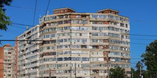Un drone russo colpisce un edificio in Romania, 2 feriti. La condanna della Nato: “Mosca irresponsabile”