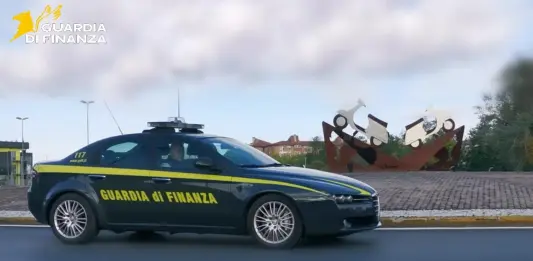 Smantellata una banda di falsi finanzieri che ha truffato hotel in tutta Italia, cinque indagati