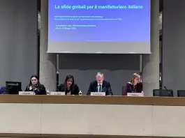 Intesa Sanpaolo, manifattura in crescita moderata ma pesa l’incertezza causata da Hormuz