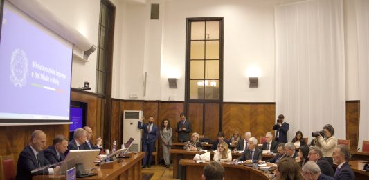 Urso e Lollobrigida incontrano Gdo e filiera, un tavolo tecnico per la trasparenza sui prezzi