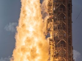 Un razzo della Blue Origin esplode durante un test sulla rampa di lancio, nessun ferito