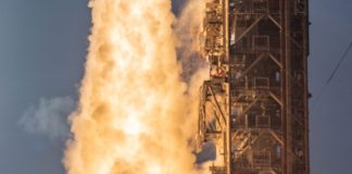 Un razzo della Blue Origin esplode durante un test sulla rampa di lancio, nessun ferito