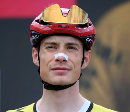 Giro d’Italia, Vingegaard vince la settima tappa. Eulalio rimane in maglia rosa