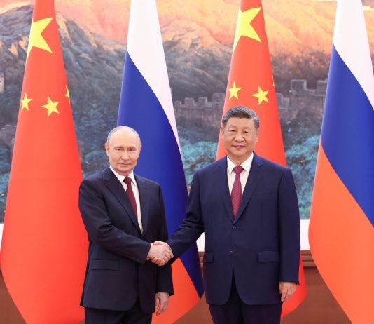 Incontro Putin-Xi a Pechino, il presidente russo “Nuovi ambiziosi obiettivi per la nostra cooperazione”