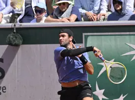 Esordio vincente per Berrettini e Paolini al Roland Garros, in corso il derby Cobolli-Pellegrino