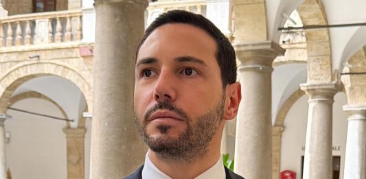 Caro carburanti, Ok Commissione Ars a emendamento per sostenere imprese. Intravaia “Aiuto concreto”