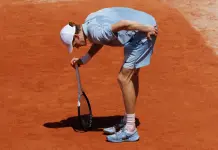Sinner eliminato al secondo turno del Roland Garros: malessere a un game dalla vittoria, Cerundolo vince al quinto set