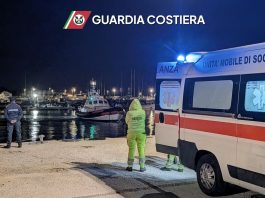 Pantelleria, malore a bordo di un motopeschereccio: marittimo soccorso dalla Guardia Costiera