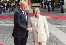 Meloni incontra il primo ministro polacco Tusk “Con la Polonia battaglia comune sui dazi interni Ue”