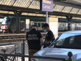 Rissa sui binari della stazione di Milano Certosa, 22enne morto accoltellato