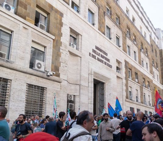 Tavolo Electrolux al Mimit, Urso “L’azienda ritiri il piano presentato e apra un confronto vero”