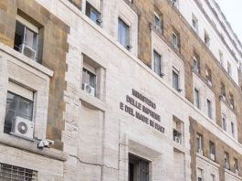 Raggiunta al Mimit l’intesa con JSW per il rilancio del polo siderurgico di Piombino