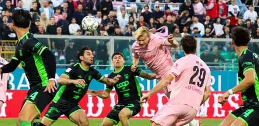 Il Catanzaro è la seconda finalista dei playoff di Serie B, al Palermo non riesce la rimonta