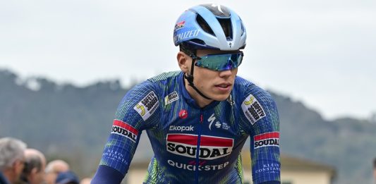 Magnier fa il bis e vince la terza tappa del Giro d’Italia 2026, Silva resta in rosa