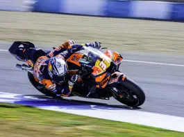 MotoGP, Acosta in pole al GP di Catalogna. Secondo Morbidelli, cade Bezzecchi