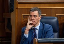 La Guardia Civil perquisisce la sede del Partito socialista a Madrid, Sanchez ribadisce il sostegno a Zapatero