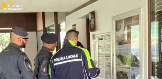 Stretta sugli affitti turistici irregolari sul Lago di Garda