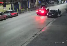 Rapina in piena notte a un commerciante, poi la fuga: arrestato 42enne a Napoli