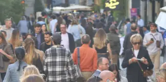 Ristorazione, Gen Z sul podio della spesa in Ue ma attesa una contrazione dei consumi