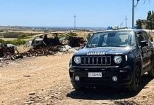 Sequestrata una discarica abusiva con 10 auto rubate nel Cagliaritano