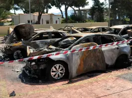 Incendio nel punto vendita di Sicily by Car a Villagrazia di Carini, a fuoco decine di auto a noleggio. Solidarietà da Schifani e Lagalla