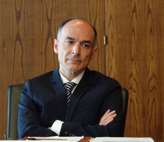 Sardegna contro il Piano Casa 2026, Spanedda “Riduce il ruolo delle regioni”