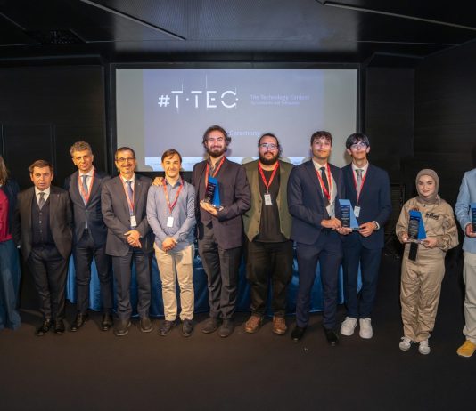 Leonardo e Telespazio premiamo i vincitori della settima edizione del #T-TeC