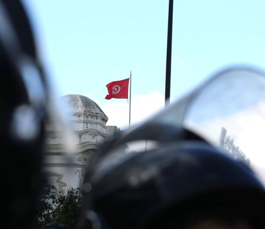 Sventato in Tunisia un tentativo di migrazione irregolare verso le coste europee, smantellata una rete criminale