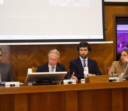 Urso incontra la filiera siderurgica, “Riforme UE su CBAM ed ETS non sono più rinviabili”