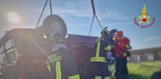 Minivan finisce dentro un canale nel Veneziano, tre morti
