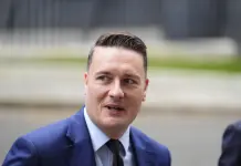 Regno Unito, si dimette il ministro della sanità Wes Streeting