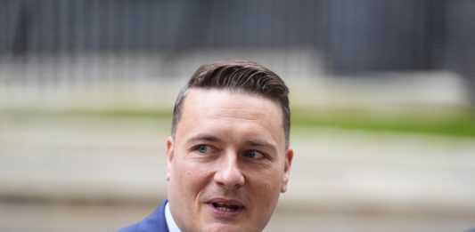 Regno Unito, si dimette il ministro della sanità Wes Streeting