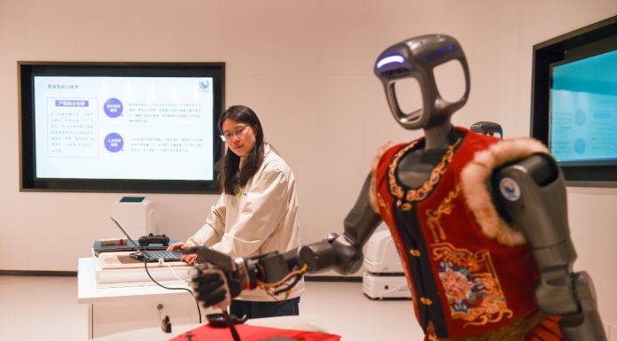 Cina, robot bionici addestrati con il motion capture per operare in ambienti reali (1)