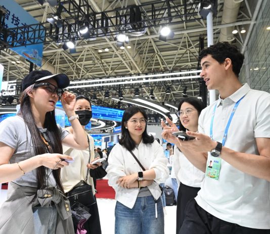 Cina: a Fuzhou in corso il Digital China Summit (2)