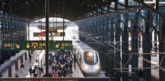Cina: le ferrovie prevedono 158 milioni di passeggeri per la Festa del Lavoro (2)