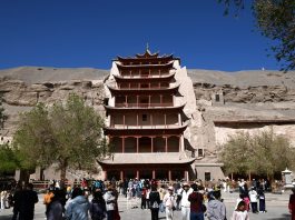 Cina: i turisti scelgono natura e svago per le vacanze della Festa del Lavoro (2)