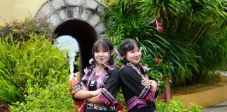 Cina: in corso nello Yunnan il festival internazionale dei gemelli (1)